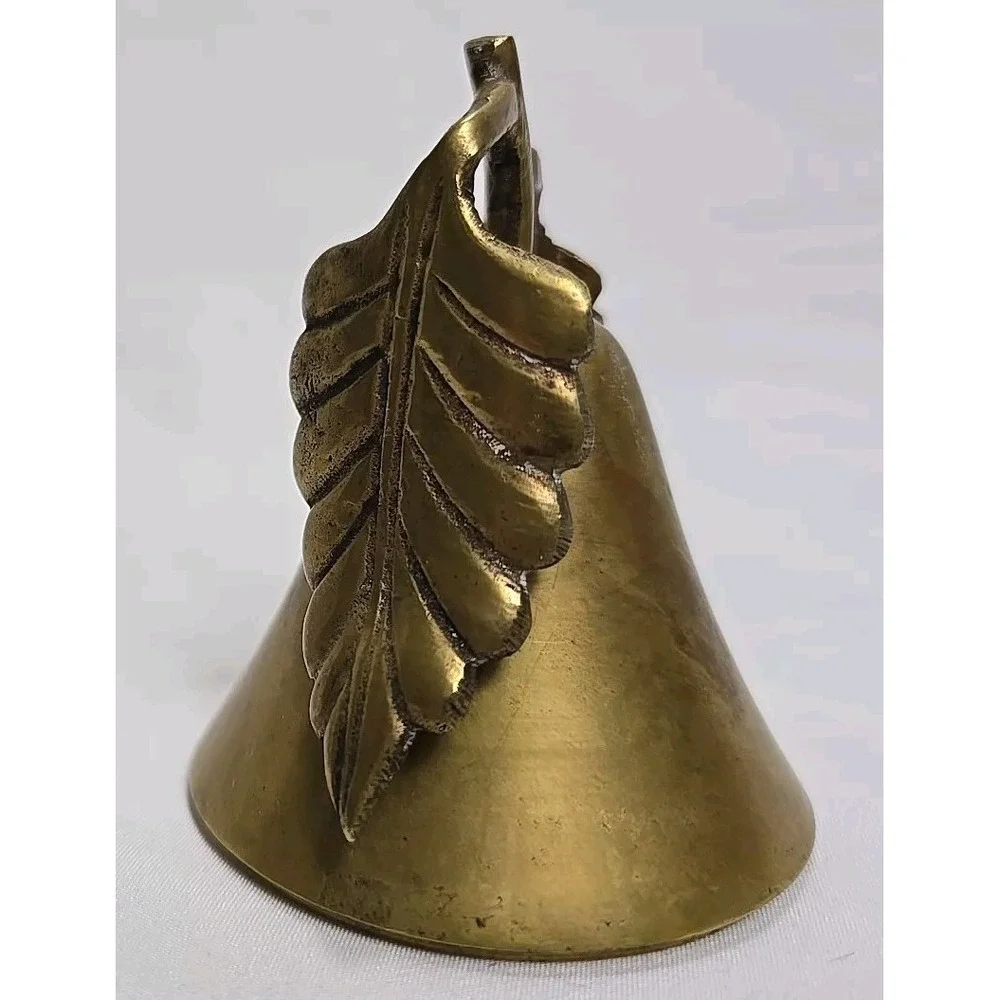 VINTAGE Brass Pear Lid/Top ONLY, Trinket Box,‎ Screw Top, Two Leaves On Stem